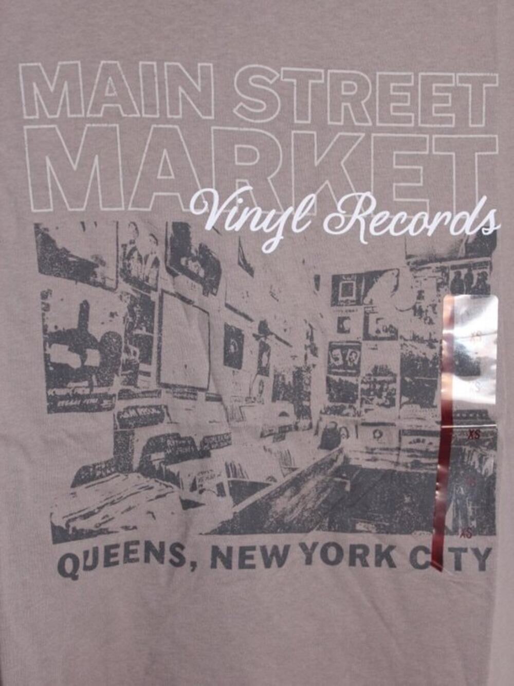 Women's Mainstreet Market Vinyl Records Short Sleeve Graphic T-Shirt - Brown XS